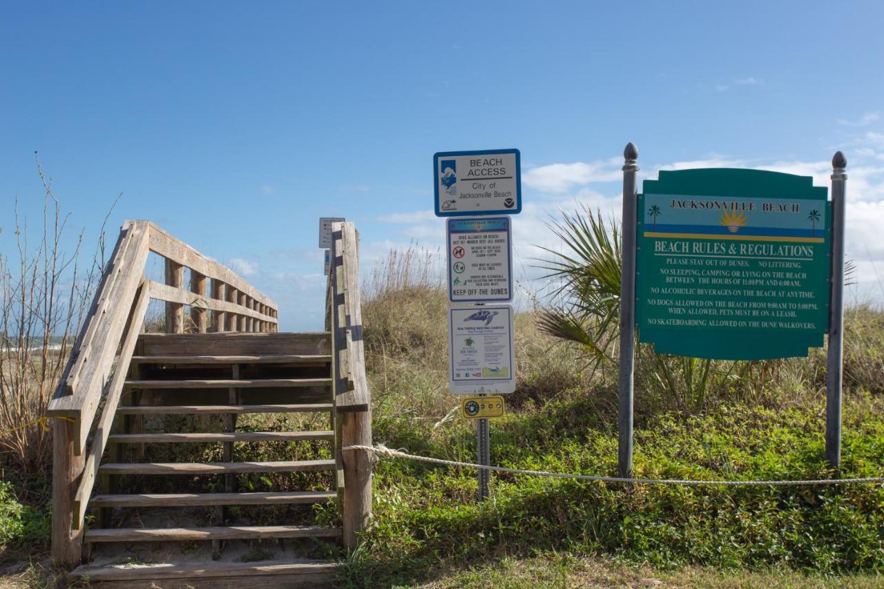 Central & Comfortable Home Walk To The Beach! Jacksonville Beach Εξωτερικό φωτογραφία